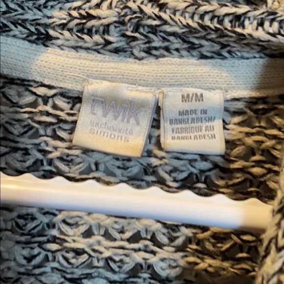 Sweatshirt, brand: twik, size: Medium, grey and black - Picture 4 of 4